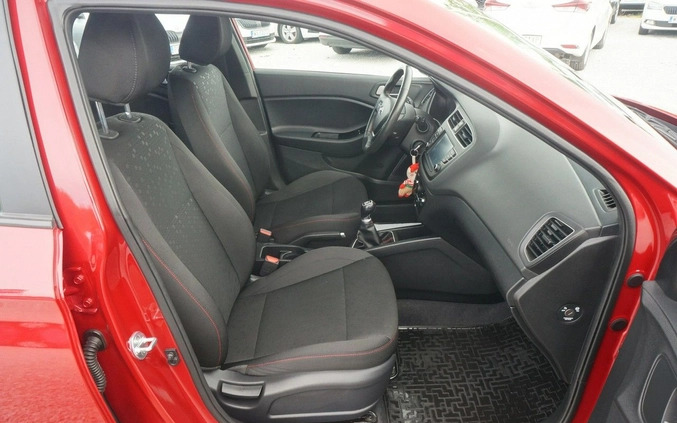 Hyundai i20 cena 45700 przebieg: 57331, rok produkcji 2018 z Działdowo małe 466